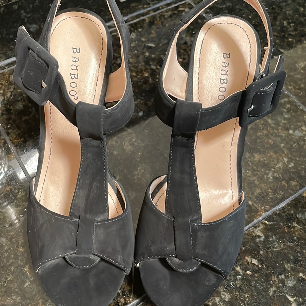 black wedge heels